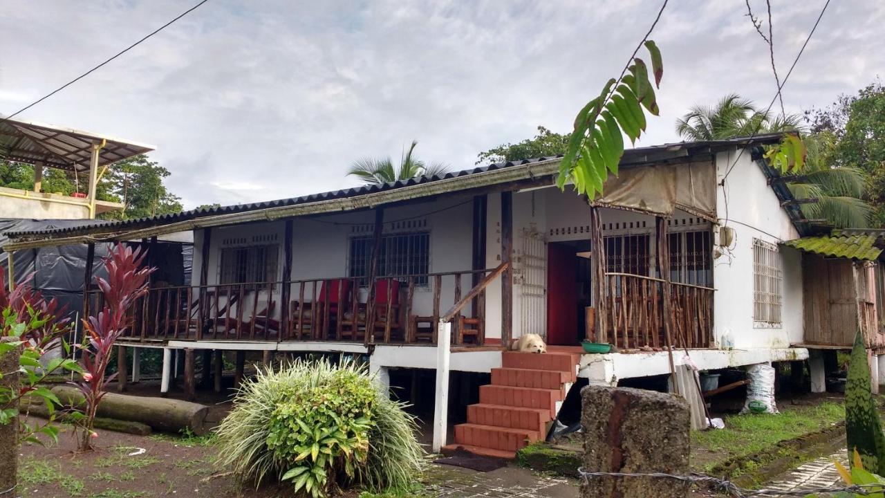 Los Cocos Hostal Bazan Eksteriør bilde
